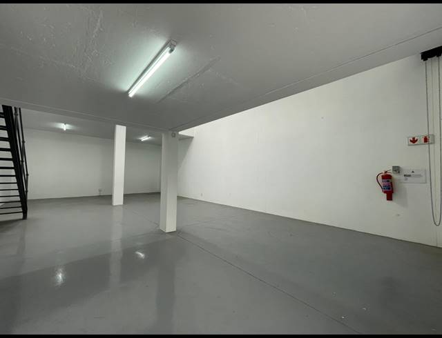 145M² WAREHOUSE TO LET IN BARBEQUE DOWNS